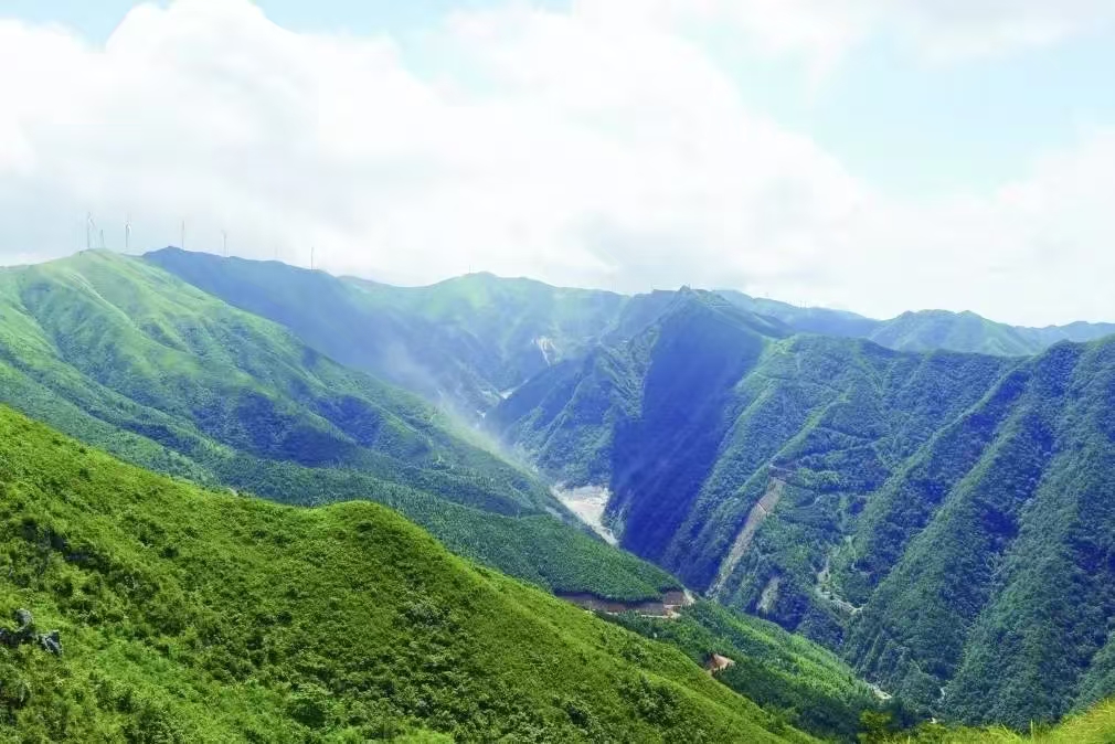 潮涌湘江 锂动未来——荣膺先进团队，，，，，湖南凯发k8赫彰显锂电标杆实力